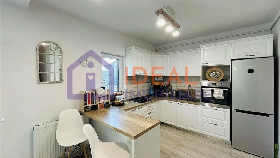 Triplex cu 5 camere complet mobilat si utilat, in SELIMBAR - Poză 9