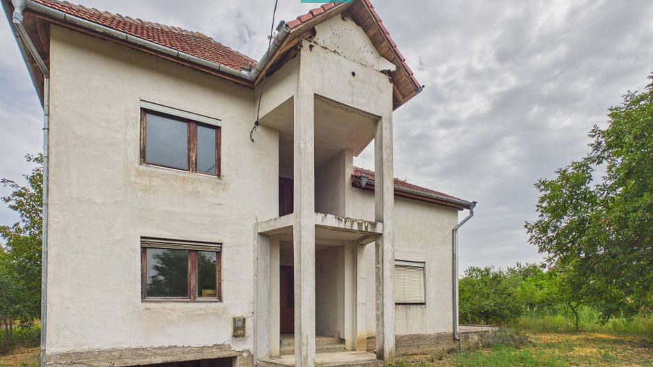 Casă nouă cu etaj, în localitatea Almaș, Arad - Poză 1