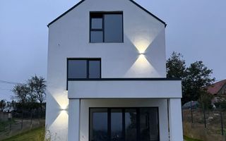 Casă modernă cu priveliște spectaculoasă în Feleacu - Poză 1