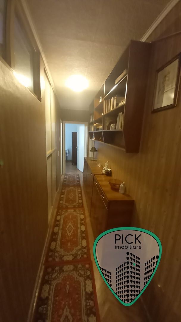 P 1251 - Apartament cu 4 camere în Târgu Mureș, Tudor, str. Moldovei - Poză 2