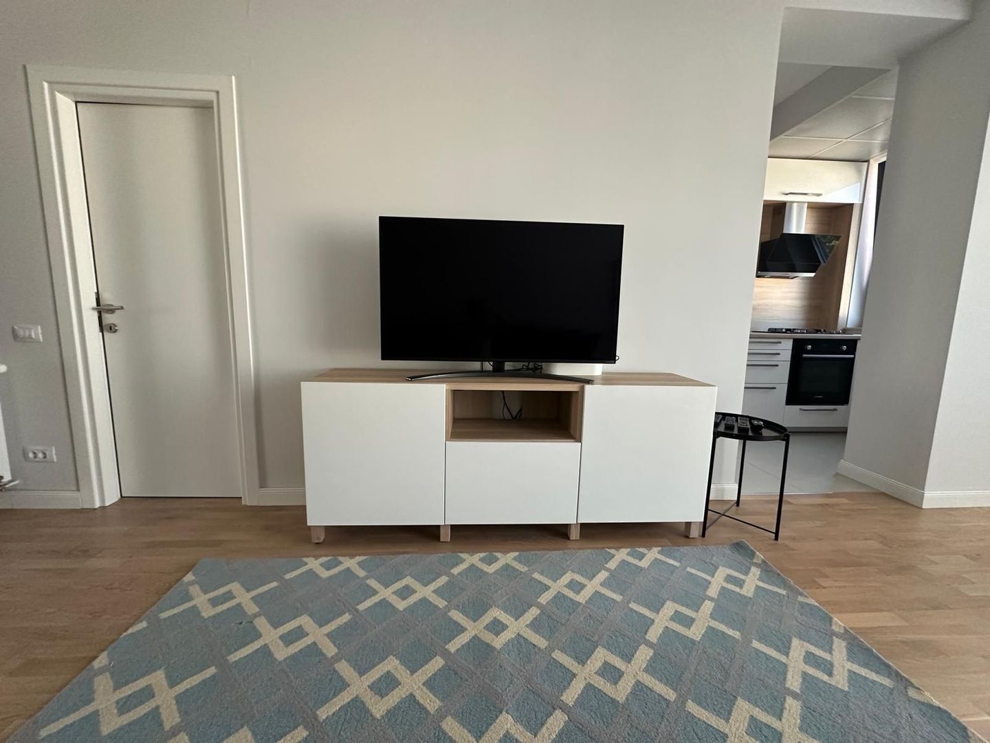 Apartament 2 camere de inchiriat Aviatiei Bloc Nou parcare - Poză 6