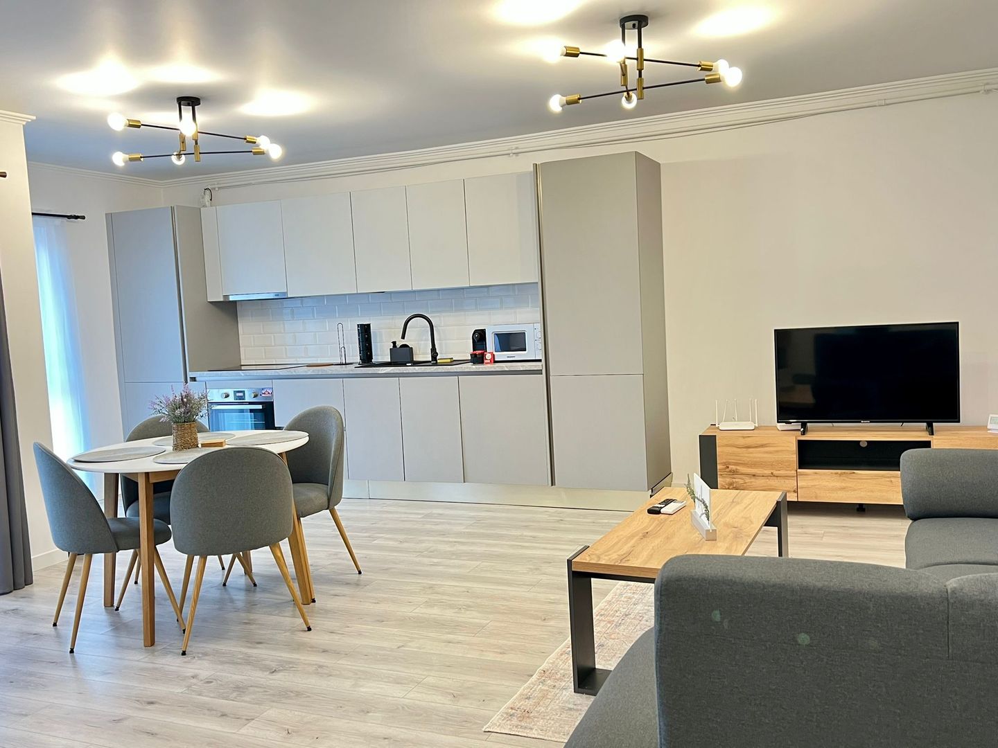 Apartament nou, modern și cu garaj subteran, pe Calea Baciului! - Poză 1