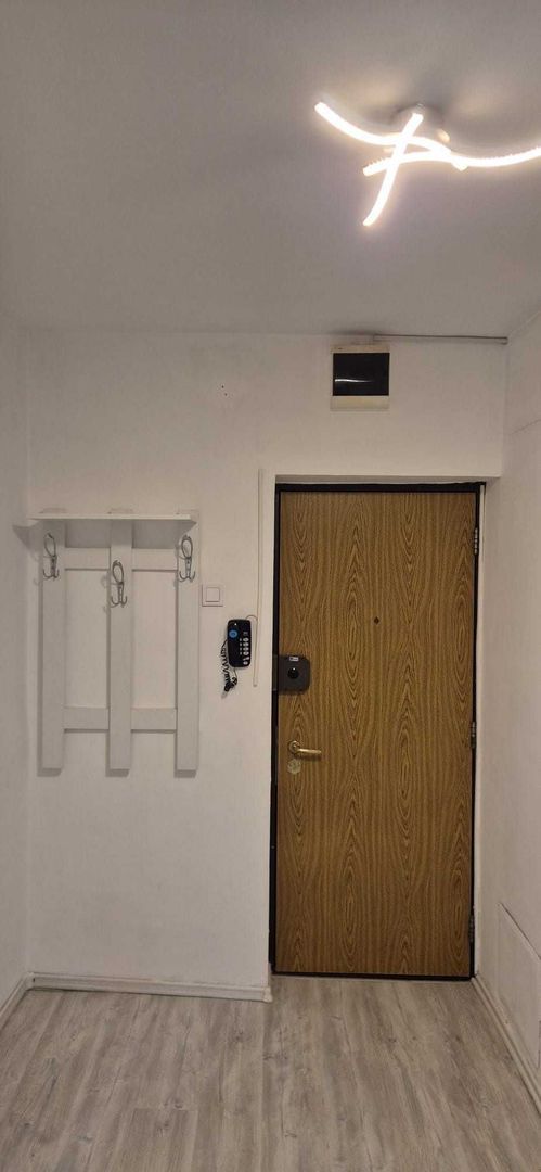 Închiriez garsonieră modernă, Piata Muncii, spațioasă, boiler, AC - Poză 8