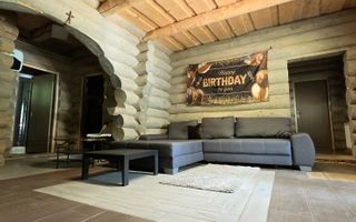 Cabană din lemn rotund, 210mp, ciubăr, jacuzzi, foișor, localitatea Băișoara - Poză 8