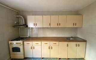 proprietar inchiriez apartament 2 camere Tei - Poză 3