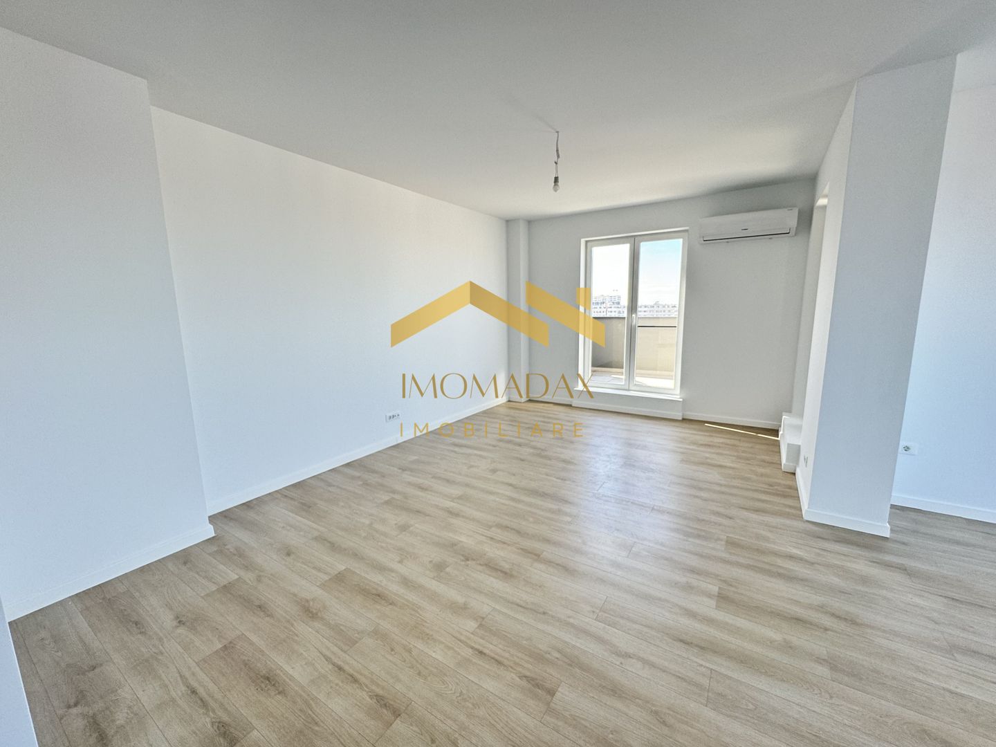 Aradului- Penthouse-Comision 0 - Poză 2