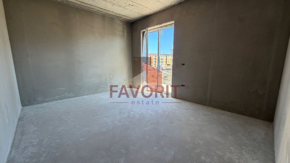 2 camere langa ESO | Decomandat | Bucatarie separata | Etaj intermediar - Poză 1