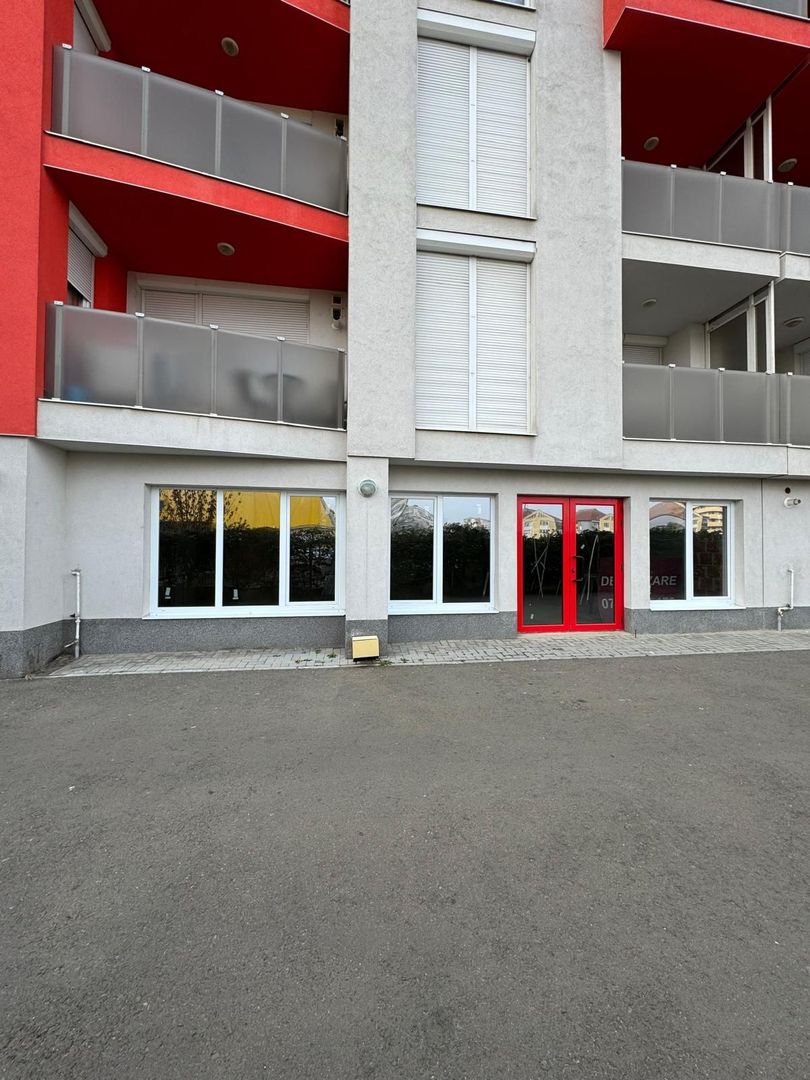 De vanzare Spatiu Comercial - Poză 1