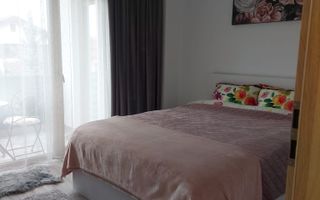 Apartament modern 3 camere 70 mp utili parcare privata zona Selimbar - Poză 6