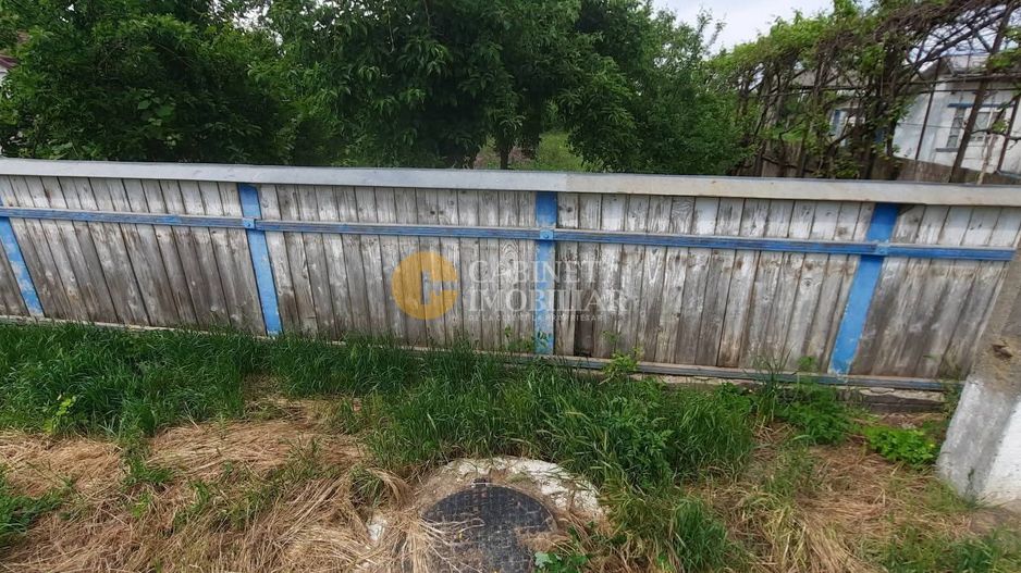 🏡 CASĂ BĂTRÂNEASCĂ + 1700 MP  TEREN  LA STRADA PRINCIPALĂ  – TUTORA, IAȘI 🌿 - Poză 5