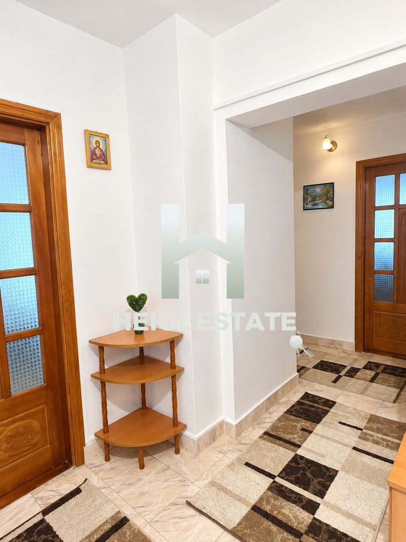Apartament de închiriat in complex studentesc – 70 mp, decomandat, 2 băi - Poză 1