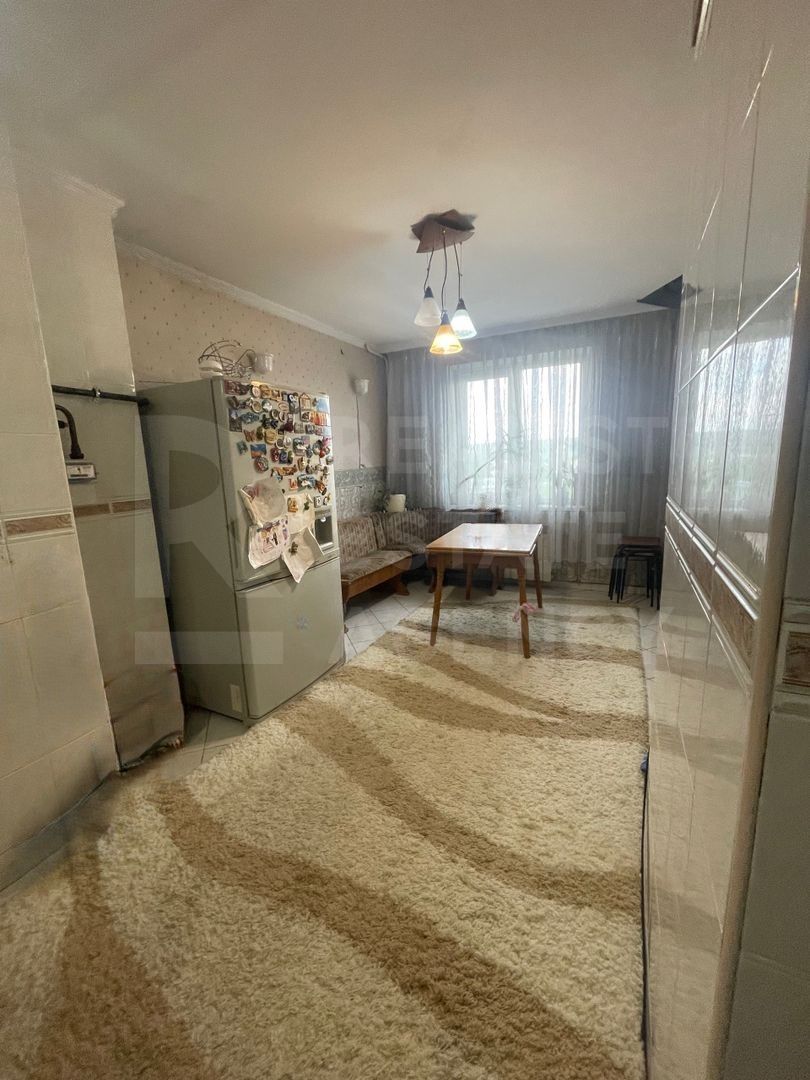 Vânzare, apartament, 4 camere, str. Calea Ieșilor, Buiucani - Poză 1