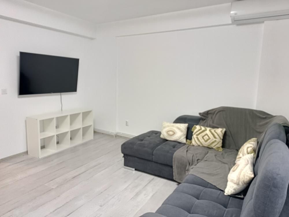 Vila in cartier nou Bragadiru, complet amenajata - Poză 1