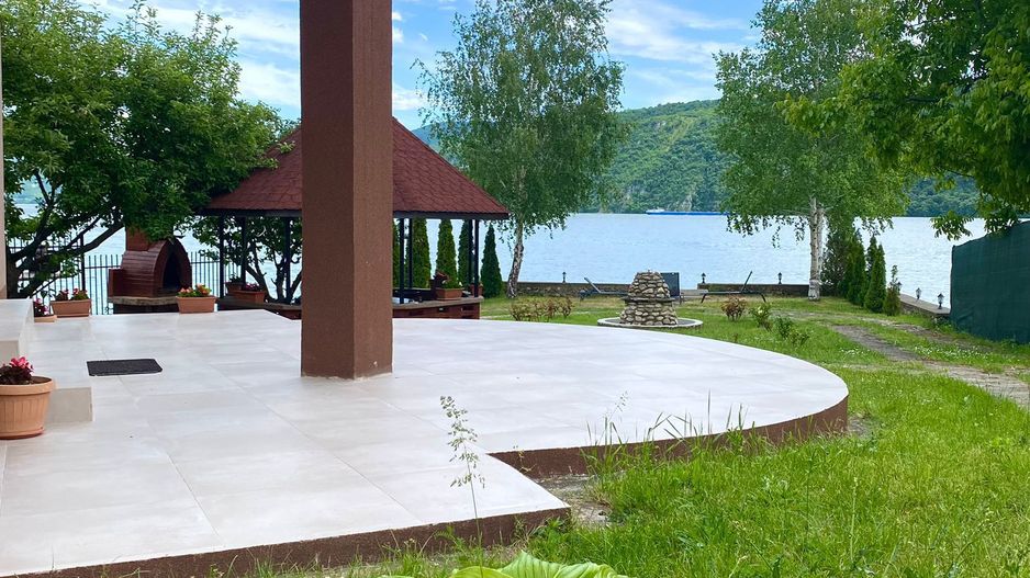 VILA DE LUX ESELNITA CLISURA DUNARII - Poză 5