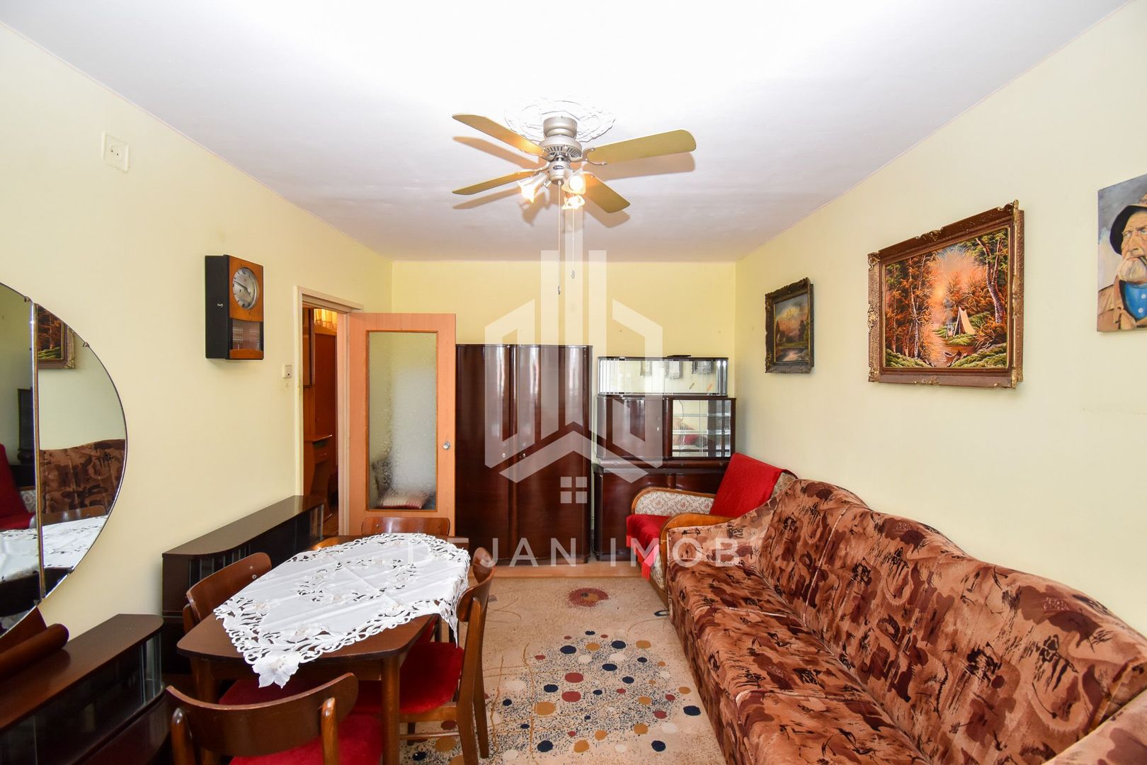 Locație excelentă, potențial nelimitat – Apartament cu 3 camere - Poză 2
