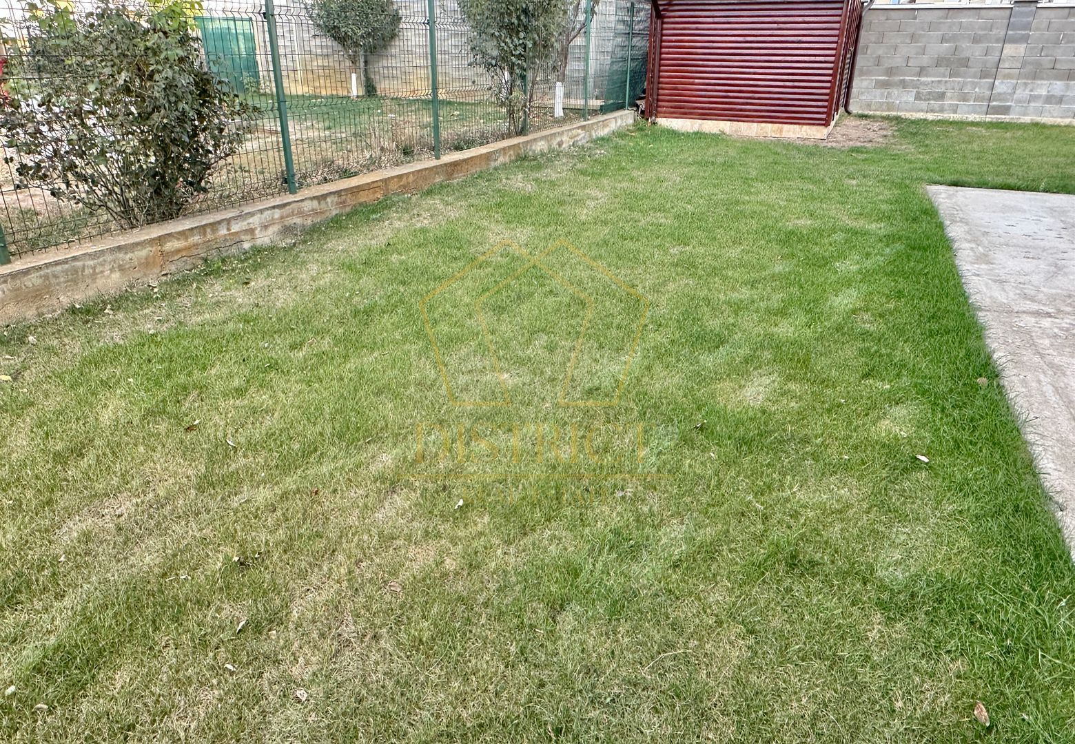 Duplex cu 4 camere si dressing mobilat in Giroc zona Planetelor la asfalt. - Poză 25
