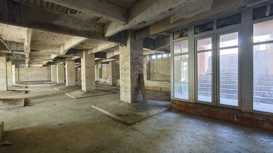 SAD 381 mp utili,  Complex Studentesc, vizibilitate excelenta. - Poză 1