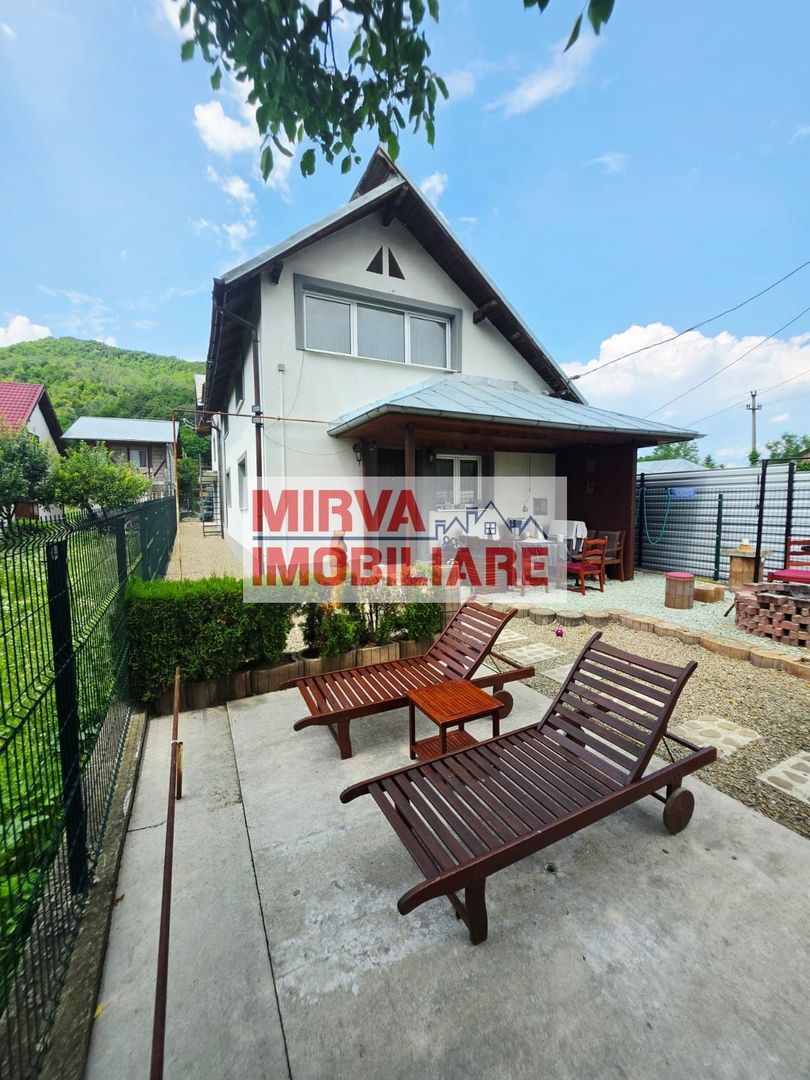 Vilă premium 5 camere cu salină și garaj | Coțofenești - Poză 1
