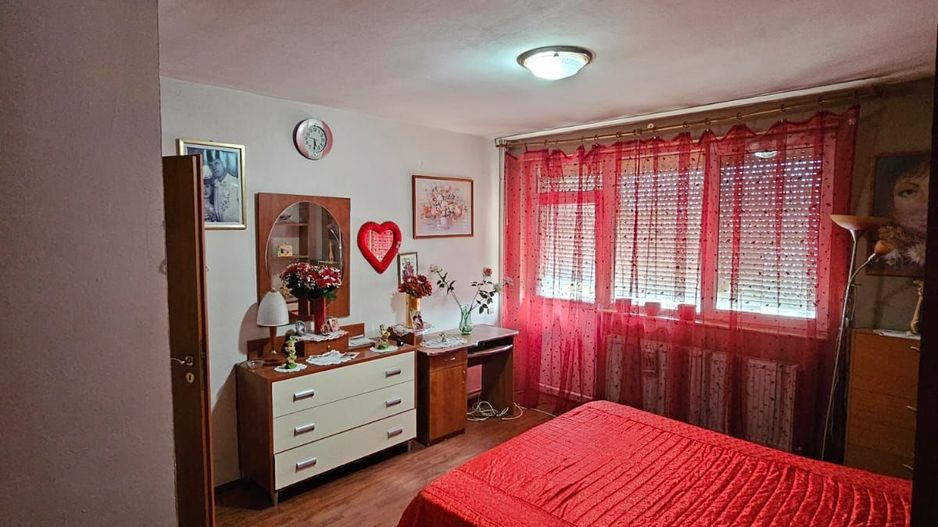 Casa- zona Spitalul nr 1 - Poză 11