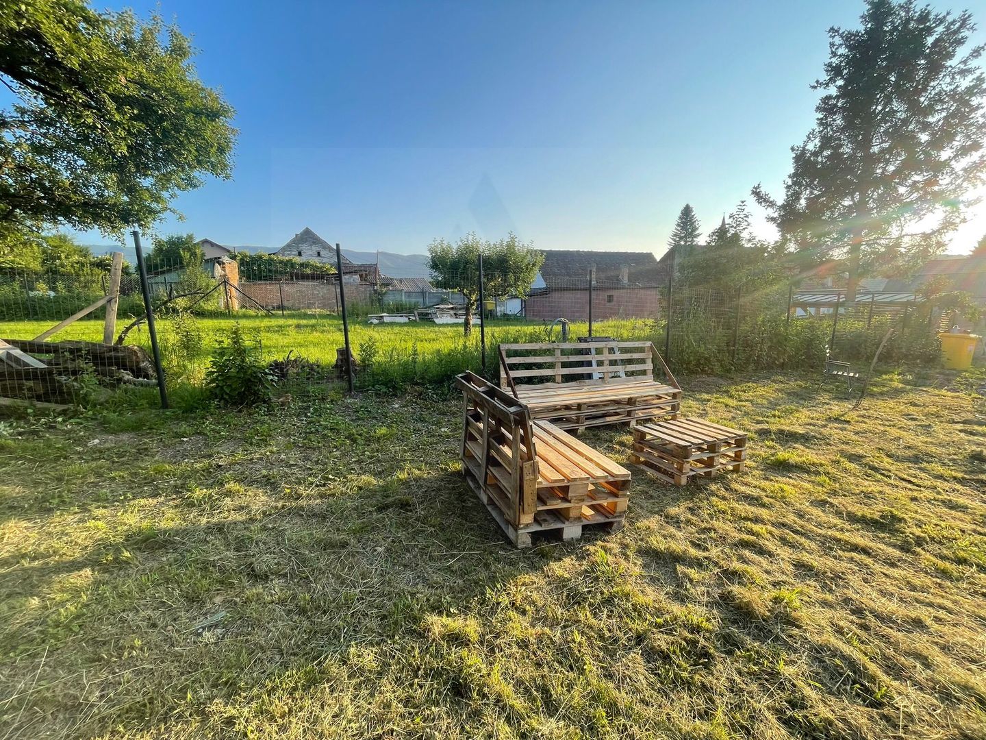 Casa renovata 250 mp utili si teren 935 mp in zona centrala Cisnadie - Poză 16