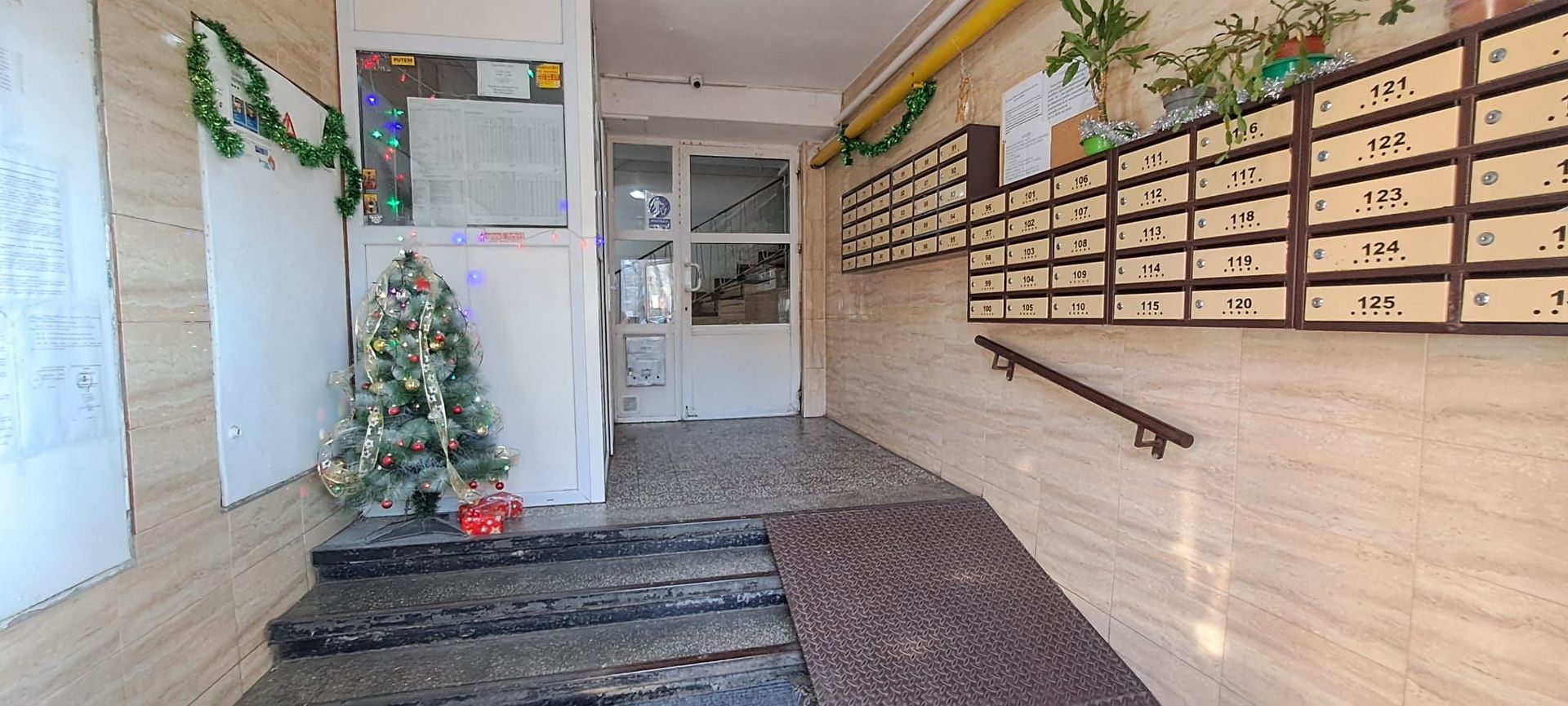 Drumul Taberei, 400 m metrou Raul Doamnei, etaj 2 din 10, decomandat - Poză 2