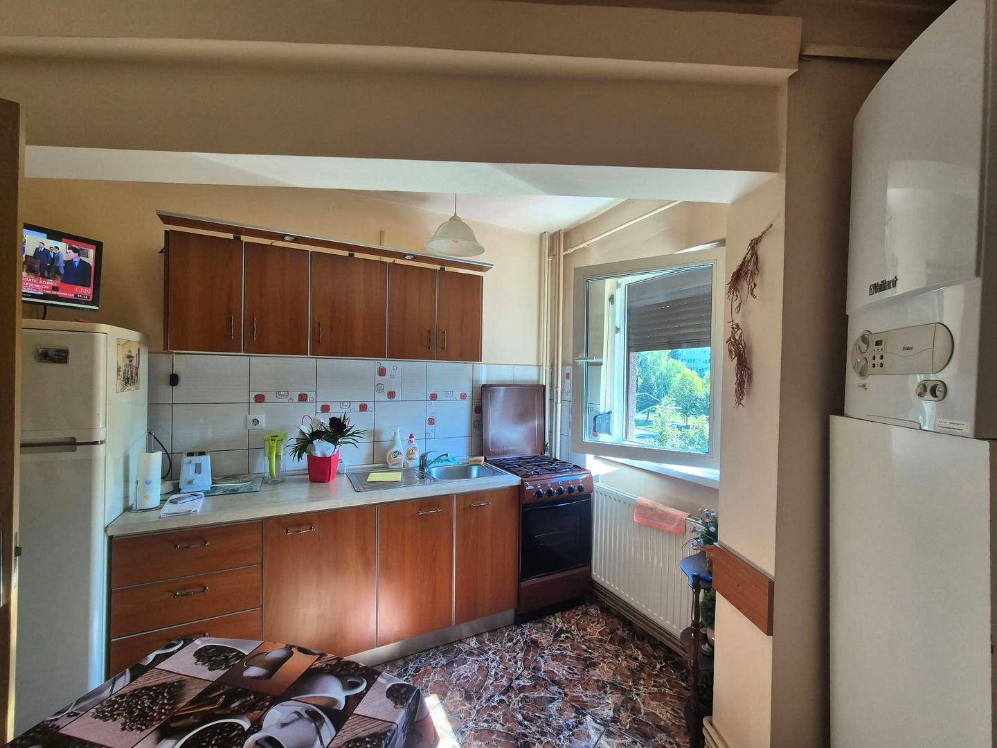 Exclusivitate - Apartament pretabil locuit, toate facilitătile in apropiere - Poză 9