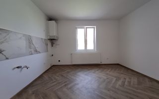 Casa renovata total- zona Calea Poplacii cu teren de 454 mp - Poză 10