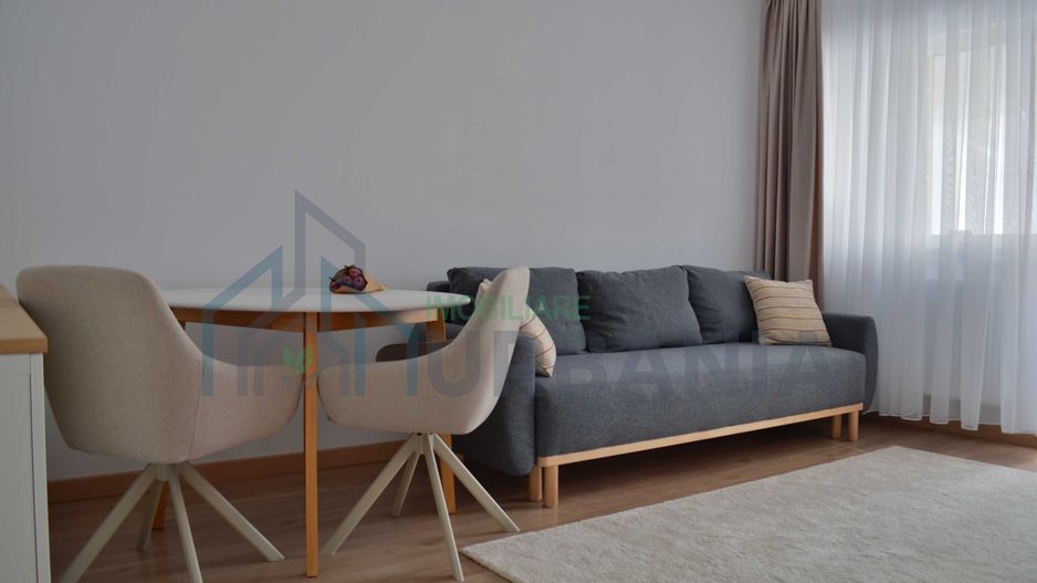 Apartament 3 camere, ultracentral, Târgu Cucu, 71 mp, mobilat și utilat complet - Poză 1