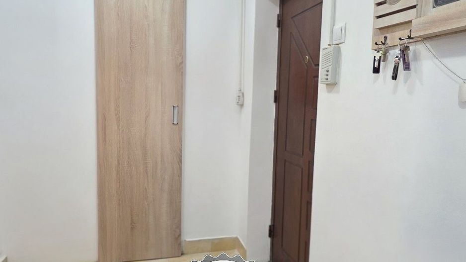 Apartament cu 2 camere, etaj 2, mobilat și utilat, VASLUI zona TRAIAN; - Poză 8