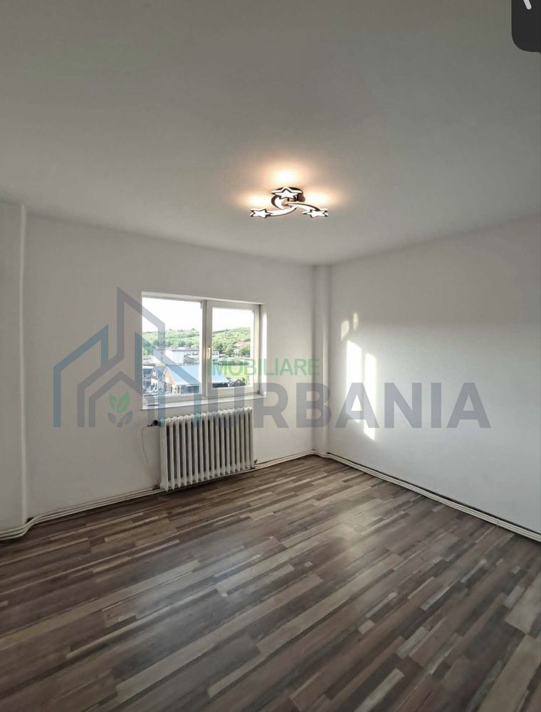 Apartament 56 mp de vânzare, etaj 4, Harlau - Poză 4