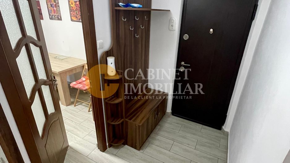 Galata - 3 Camere Decomandat - Mobilat/Utilat - 73 MP - Bloc dupa 1980 - Poză 13