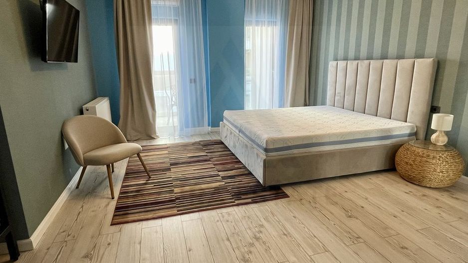 Apartament  premium 3 camere 2 băi 102 mp etaj 1 si AC în Garden City - Poză 3