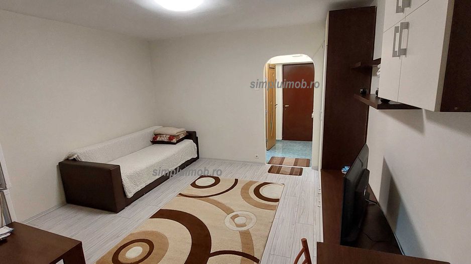 garsoniera 32mp renovata utilata  Titan metrou 10 minute - Poză 6