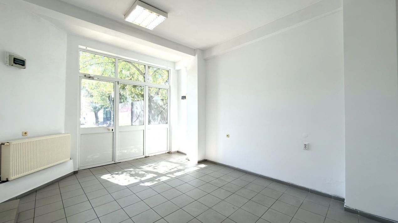 0% Comision | Spațiu Birou Ultracentral Pitești | Strada Eroilor | 25 mp - Poză 4