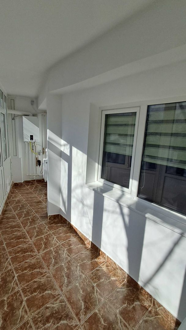 3 camere decomandat | 75 mp | 2 băi | 2 balcoane | Micro 17 - Poză 6