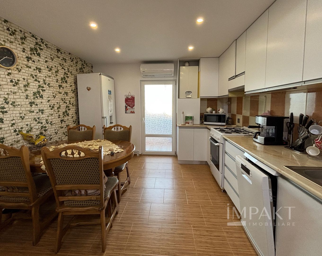 Apartament cu 2 camere decomandat-Parcul Tineretului - Poză 5