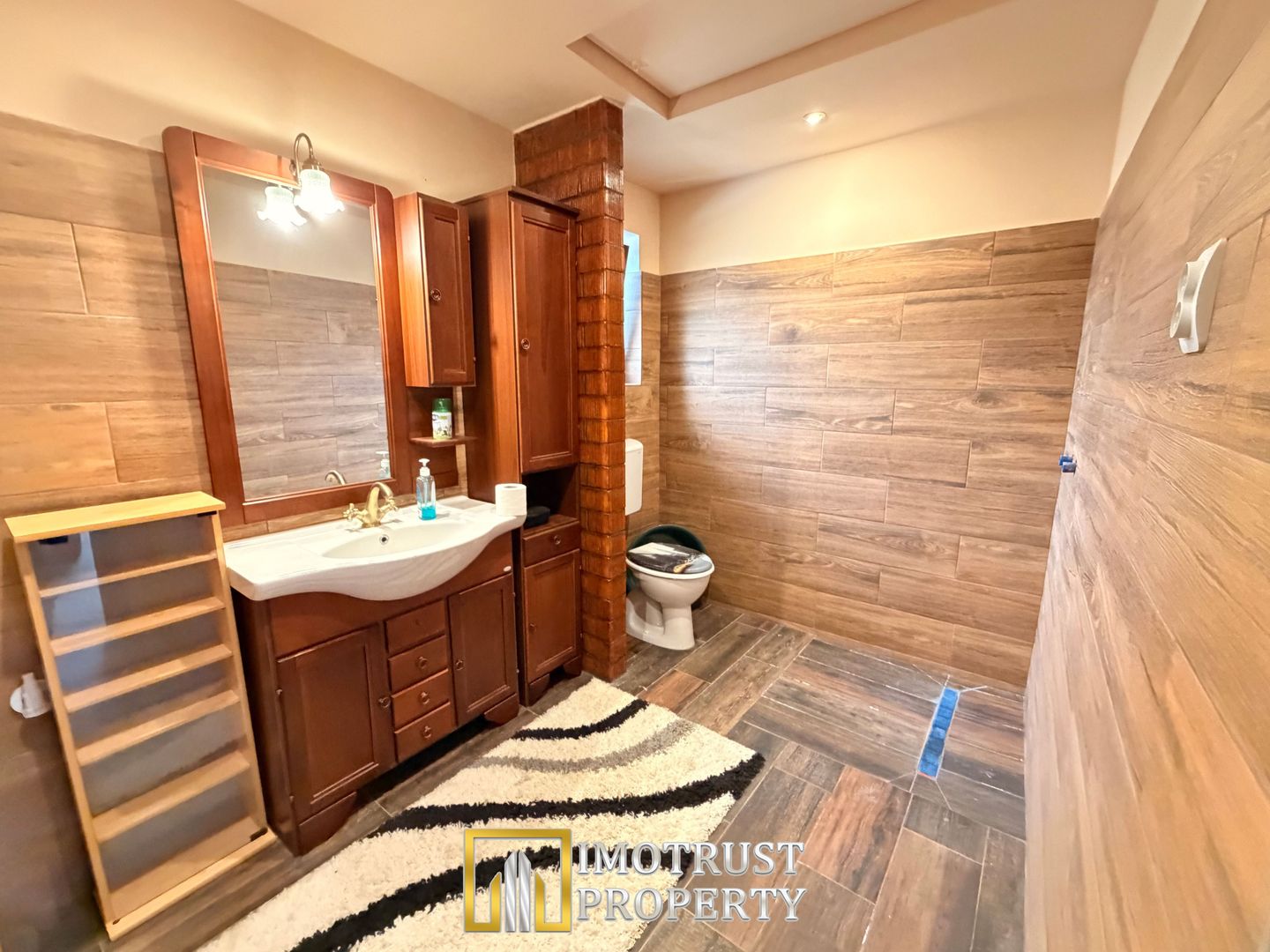 Casă de vânzare | Gai, Arad | Teren generos, acces din două străzi - Poză 8