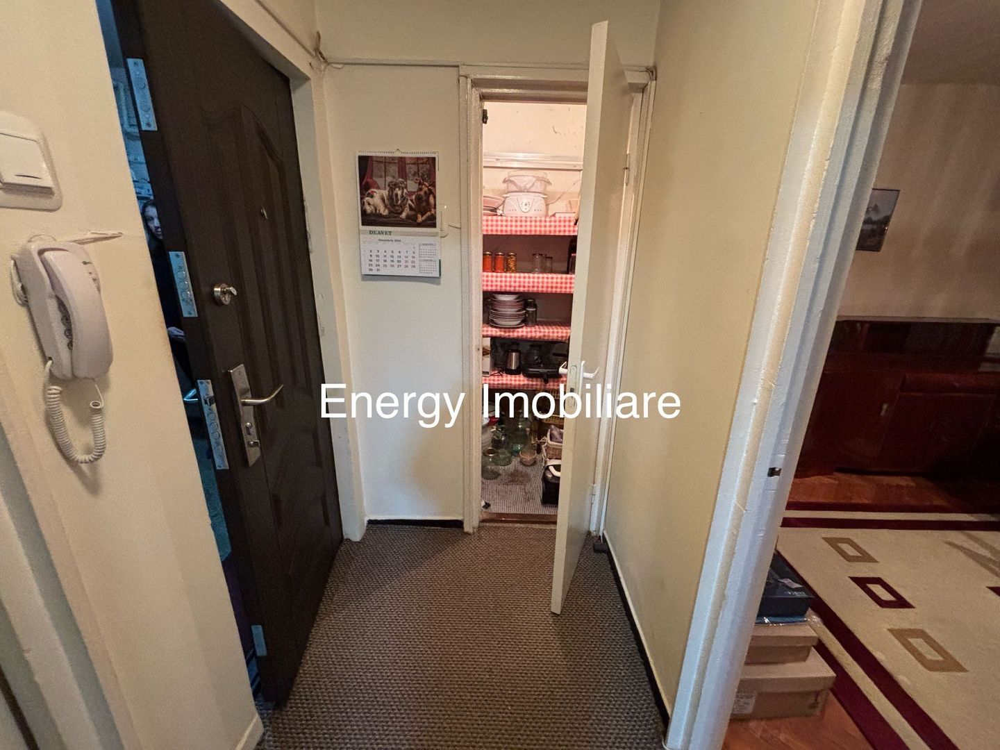 Apartament cu 3 camere, zona Dâmbul Pietros - Poză 3