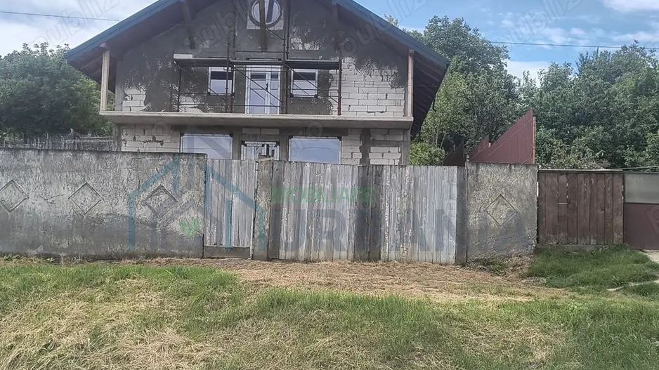 Casă de vânzare, sat Isaiia, comuna Răducăneni, județul Iași – 240 mp - Poză 6