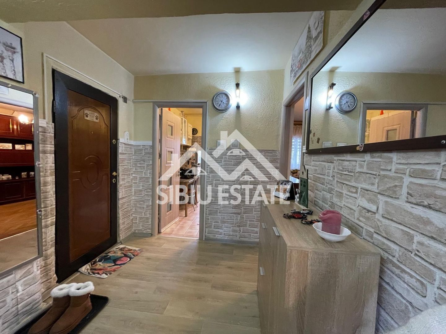 Apartament decomadat cu 3 camere, etaj 2 Cartier Valea Aurie - Poză 3