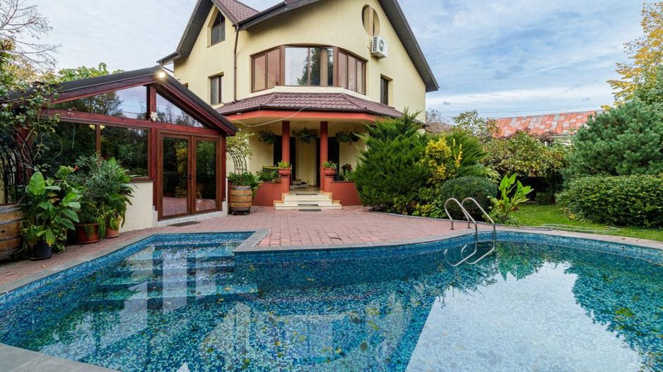 Vilă individuală cu piscină, garaj dublu • teren 766 mp • Popești-Leordeni - Poză 1