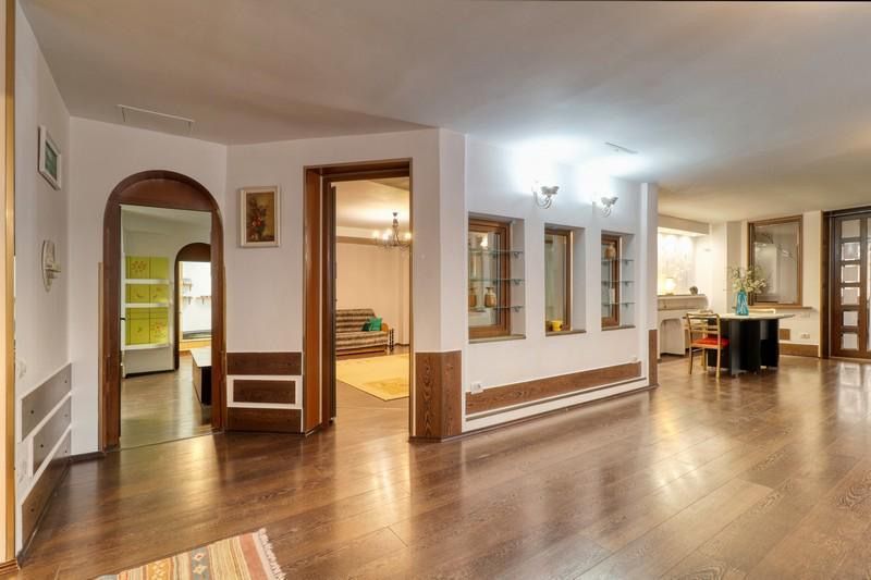 Ion Neculce | Apartament 5 camere în vilă monument - Poză 28