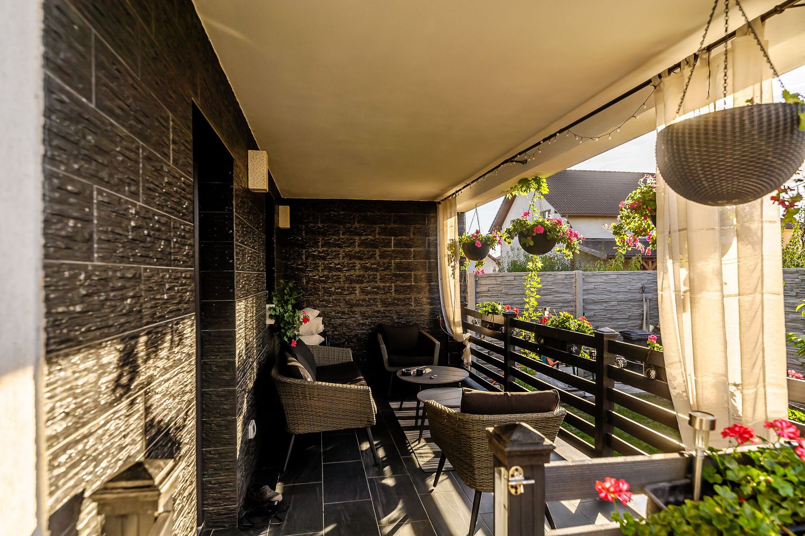 Casă modernă, finisaje premium – Vladimirescu, lângă Arad - Poză 3