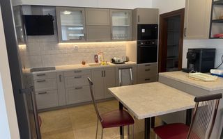 Casa premium 5 camere, teren 485 mp, garaj, zona Republicii - Poză 2