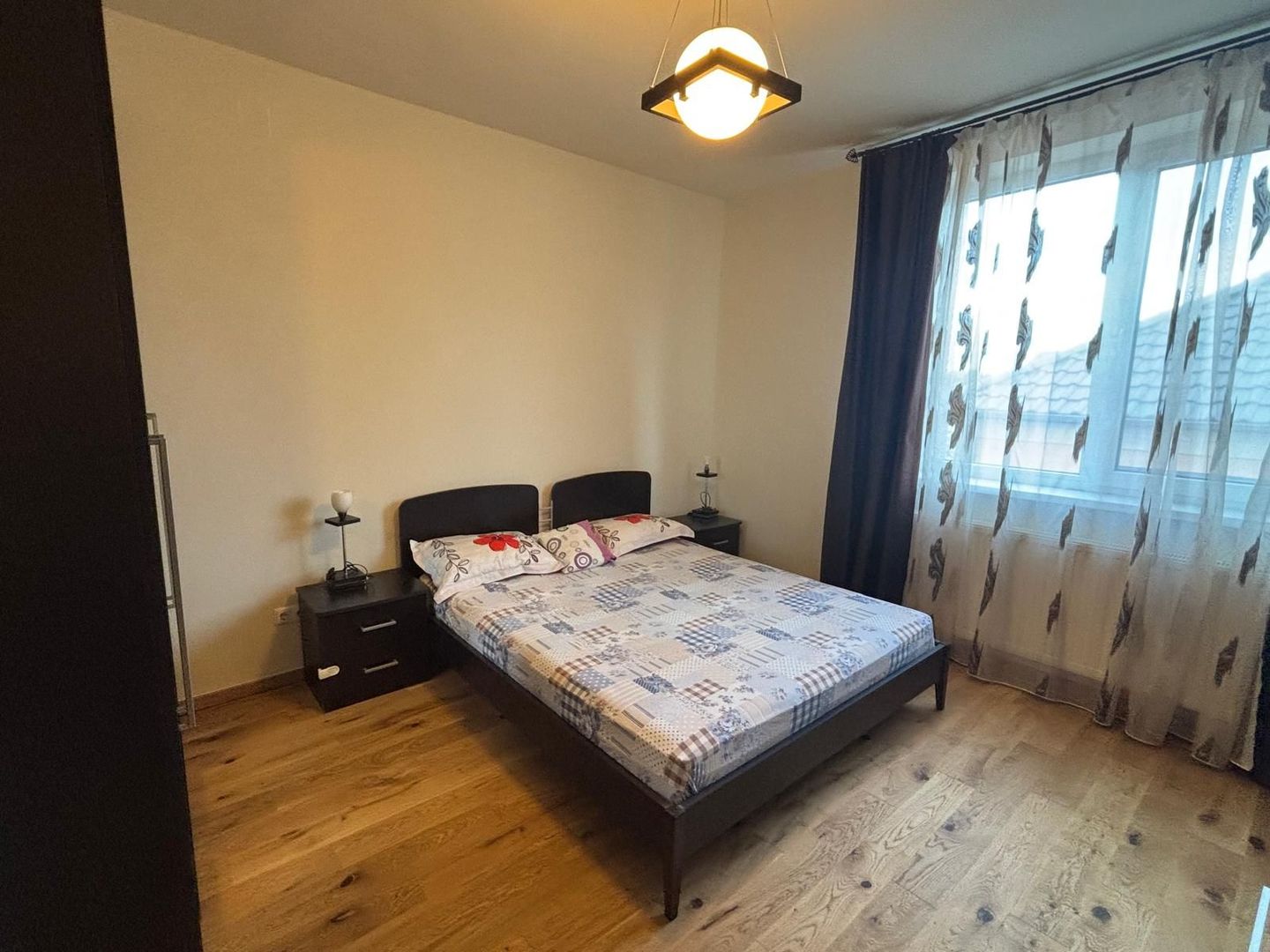 Apartament spatios si complet renovat - Poză 6