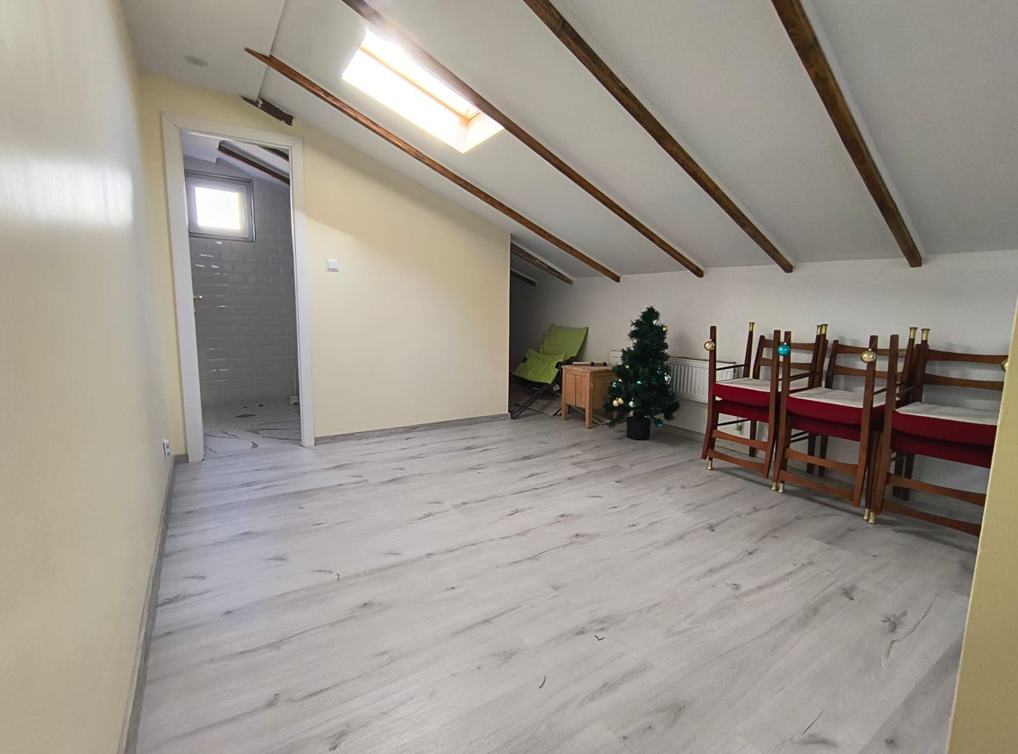 De vanzare casa 2 camere, recent renovata - Zona Domenii-Ion Mihalache - Poză 19
