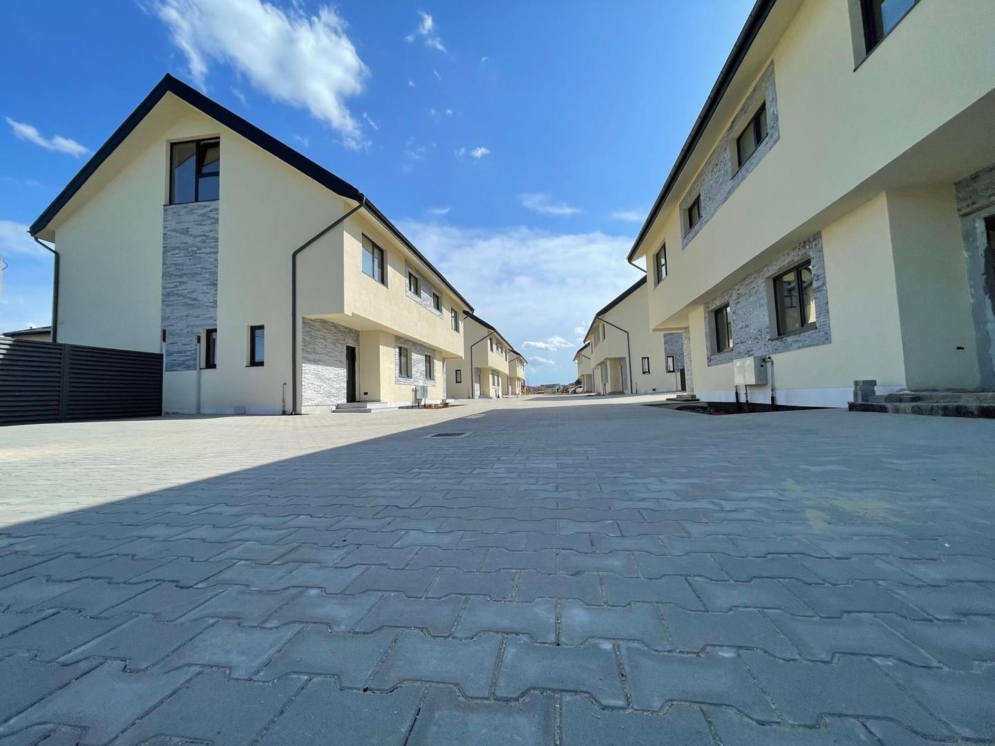 CASA TIP DUPLEX | COMPLEX REZIDENTIAL OTOPENI - Poză 3