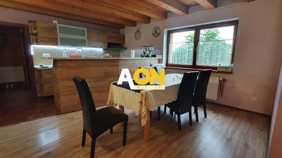 Casa de vanzare, 4 camere, 2 terase, garaj, 849 mp teren, Oarda de Jos - Poză 6