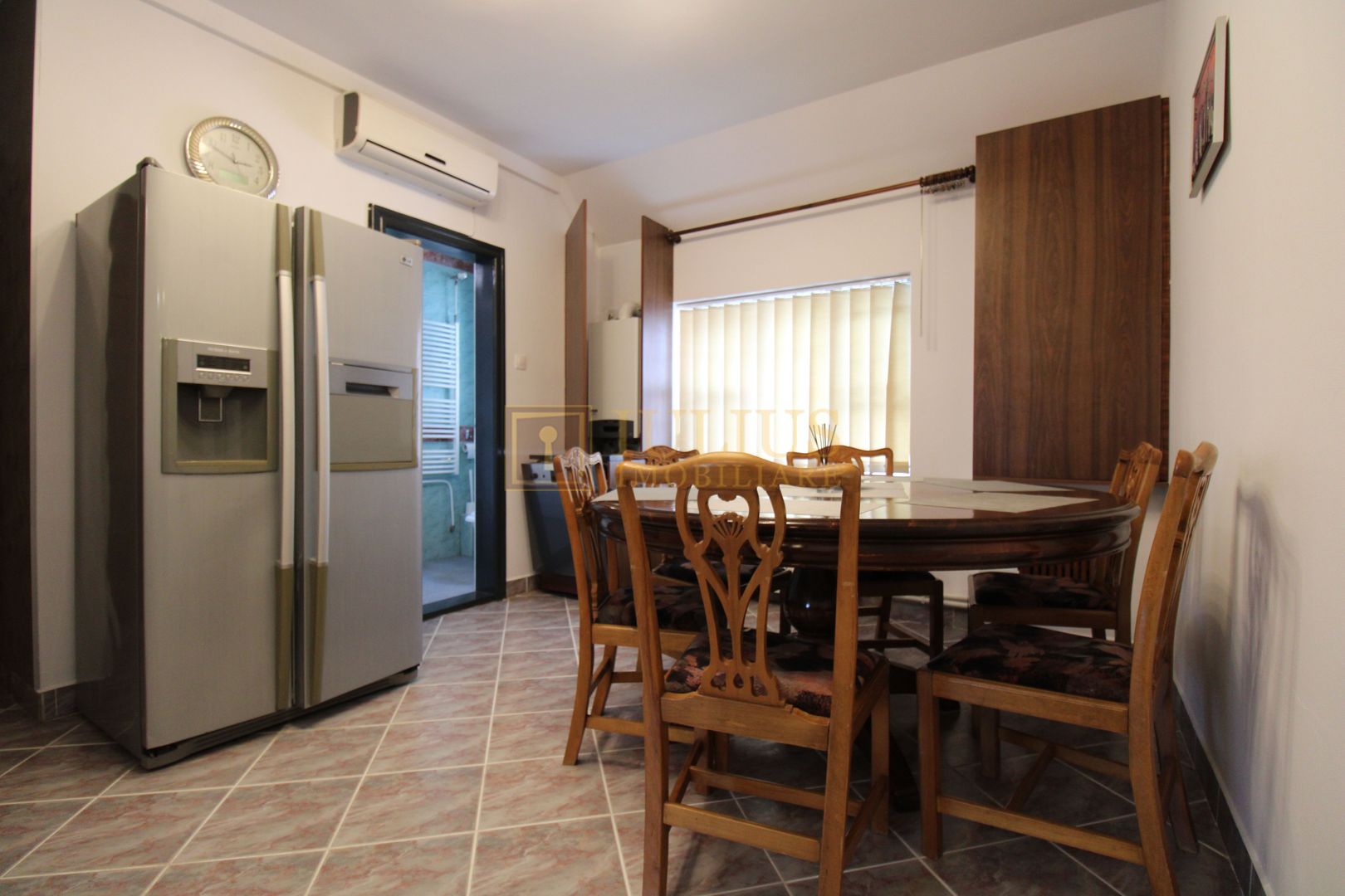 Zona aradului, 4 camere + 2 bai, centrala proprie - Poză 5