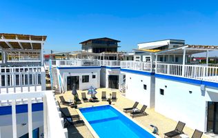 Costinesti,Greek Bungalows , Piscina, la Malul Marii, Afacere la Cheie